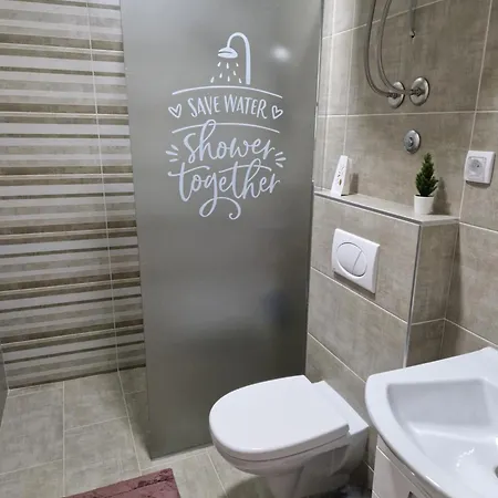 Kali Srebrno Jezero Ostrovo