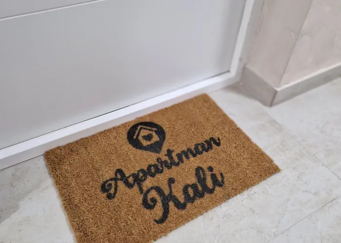 アパート Kali Srebrno Jezero Ostrovo